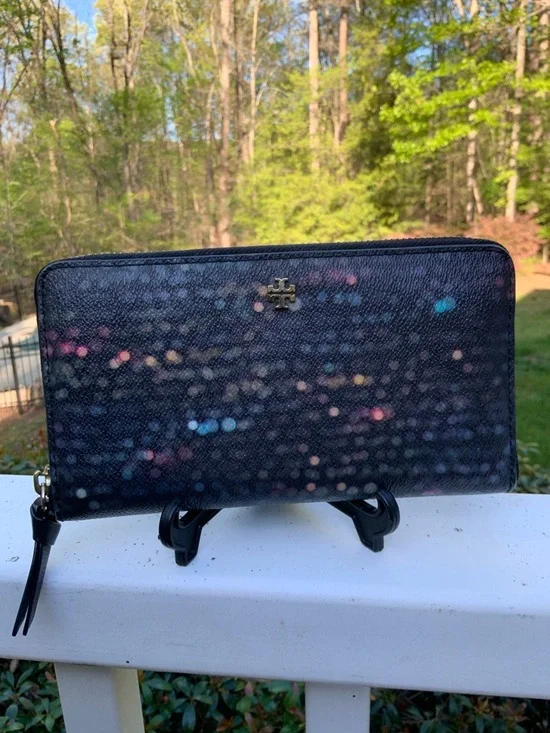 Tory Burch Black Wallet with Multicolor Speckle Print - Picture 2 of 14